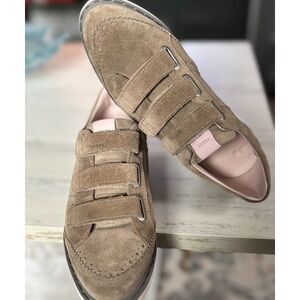 Nubikk Suede 3 Strap Velcro Closure Sneakers Sz 8